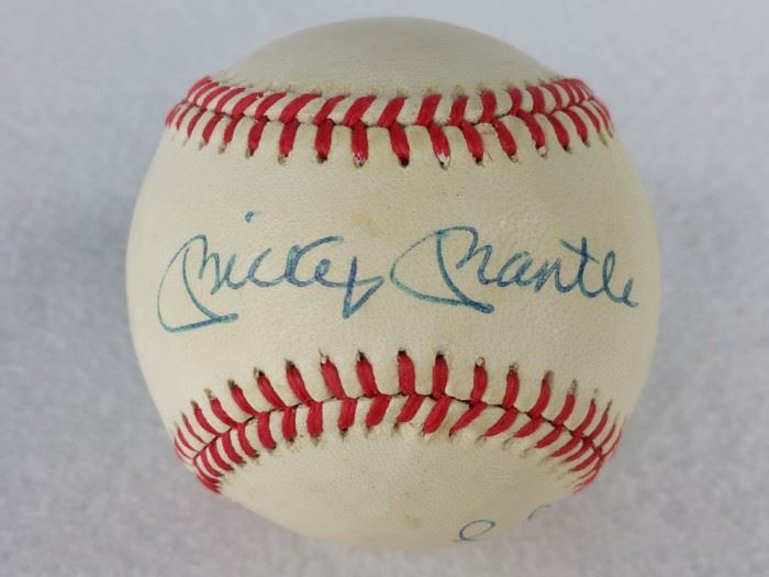 Mickey Mantle Autographed Baseball (JSA COA)
