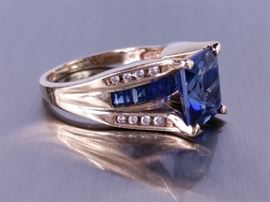 5ct Custom Sapphire & Diamond Ring in Solid Yellow Gold
