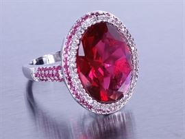 Ladies 12ct Ruby Estate Ring
