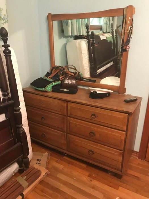 #5	dresser as is 6 drawers w mirror needs hardware 	 $75.00 
