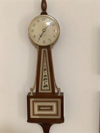 Electric vintage clock