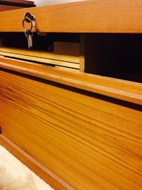 Cabinet Door pulls up instead of down