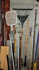 hand/gardening tools   -- GARAGE
