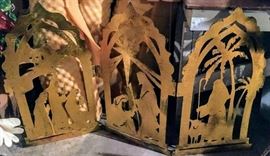 metal nativity scene screen   -- GARAGE