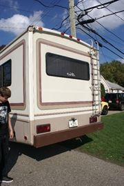 Fleetwood RV Runs & Drives Great