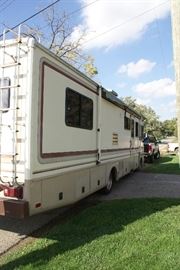 Fleetwood RV Runs & Drives Great