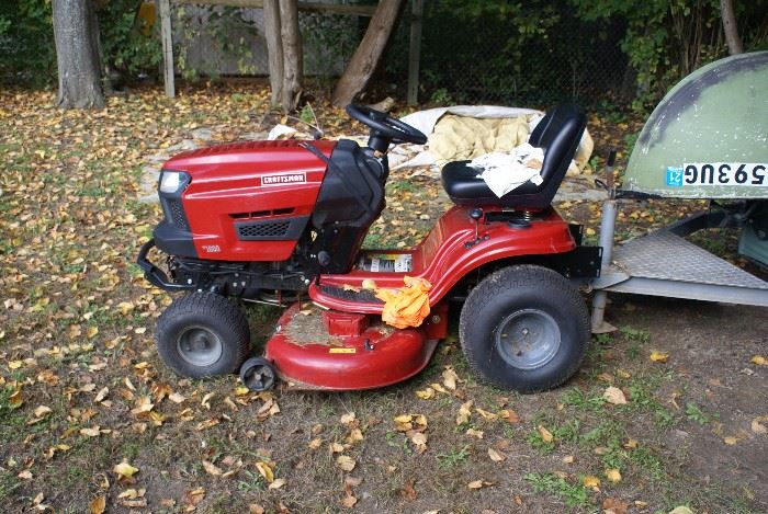Craftsman Riding Lawn Mower