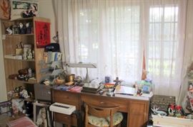 Dixie Furniture Co. desk & Chair