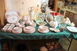 Johnson Bros. Rose Bouquet