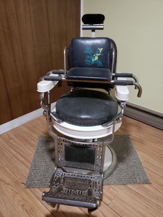 Tom Thumb Child's booster seat for Barber's Chair