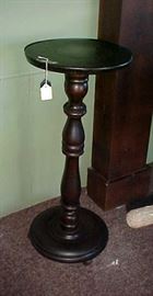 PEDESTAL PLANT STAND