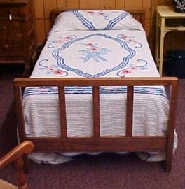 TWIN BED WITH MATTRESS SPRINGS