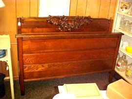 DOUBLE BED WITH CARVING
