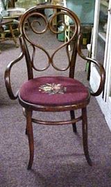 BENTWOOD CHAIR WITH ARMS