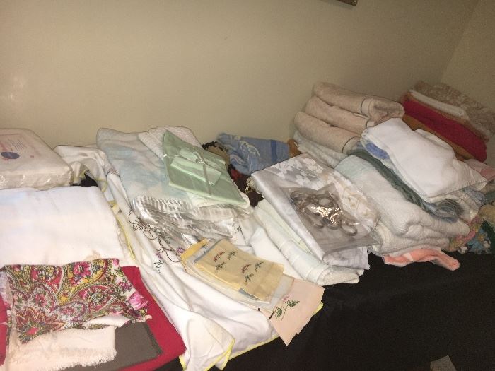Household linens, some intage, some new in packages.