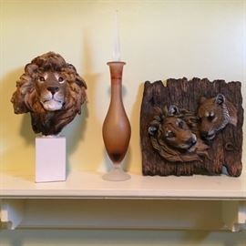 Assorted wall and tabletop decor.