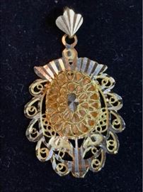 Gold Filigree Pendant
