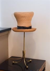 Vintage Straw Hat Table Lamp