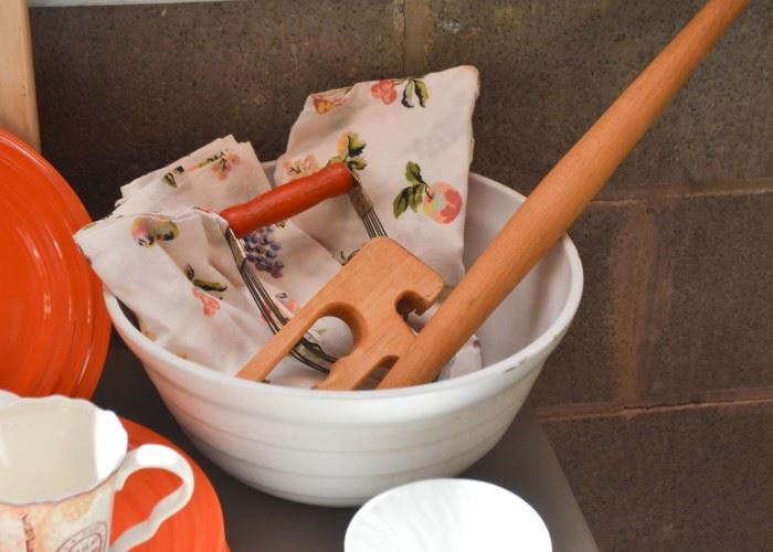 Mixing Bowl, Kitchen Utensils, Table Linens