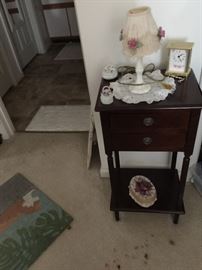 small bedside table, lamp