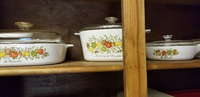 Vintage Corning ware with lids