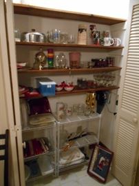 Expansive kitchen ware