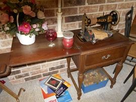 Vintage sewing machine and table
