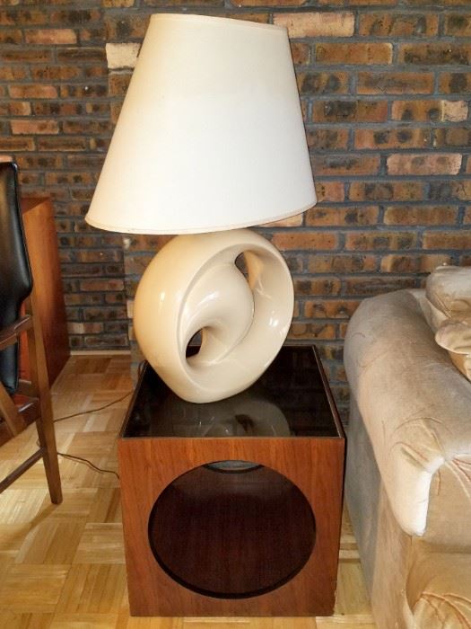 Mid mod table set. Large modern lamps