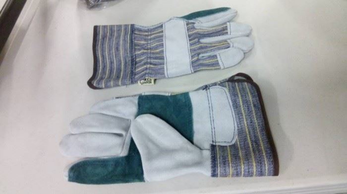 Lot 12 Pairs Gardening gloves  Nice.