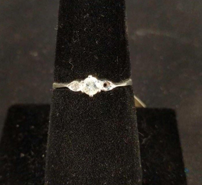 10k Gold Diamond .30ct Ring- Missing side diamond