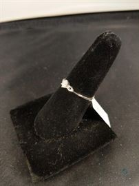 10k Gold Diamond .30ct Ring- Missing side diamond