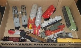 HO Train Set with Cars Track and extra Parts 