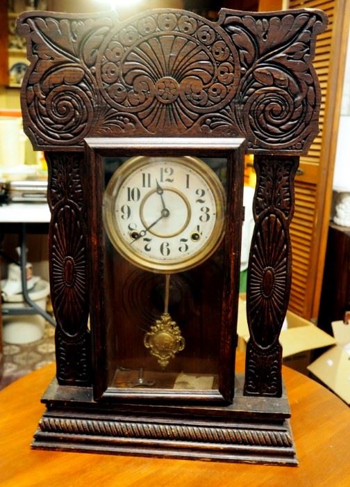 E.Ingrahan Co. Bristol CT USA Gingerbread Clock, Includes The Key, 23" x 14.75" x 4.75"