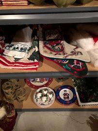 Christmas Textiles, Stockings, Etc 