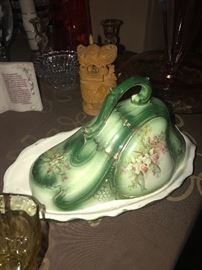 ANTIQUE GRIMWADES COVERED CHEESE DISH