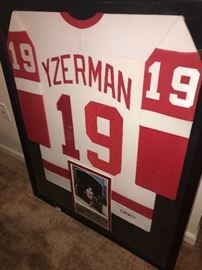 AUTHENTIC HOCKEYTOWN YZERMAN JERSEY SIGNED WITH COA