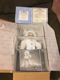 ASHTON DRAKE SNOWBABIES COLLECTION DOLLS BY TITUS TOMESCU SIGNED W/COA
