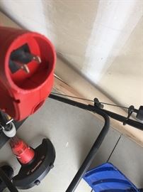POWER HOMELITE EDGER