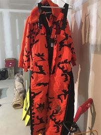 MEDIUM / LARGE HUNTING GEAR