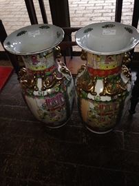 Matching Asian vases would go great on a mantel or buffet.