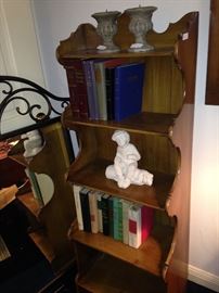 Small 5-shelf book shelf