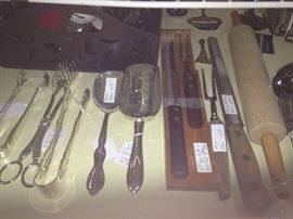 Serving utensils