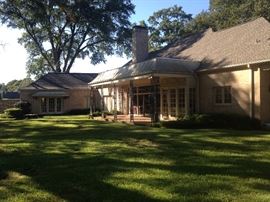 Be sure to check out the lovely back yard!