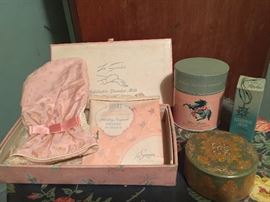 Vintage Powder Mitt and Dusting Powder