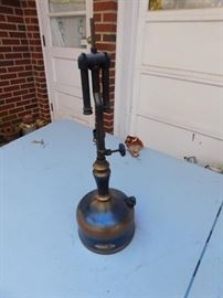 Old Coleman No. 129 Mantle Lamp