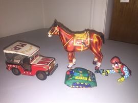 Assorted Vintage Tin Toys