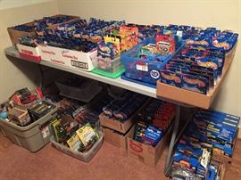Numerous Hot Wheels and Matchbox Cars
