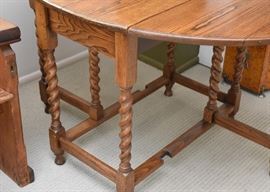 Antique Oak Gate Leg Table