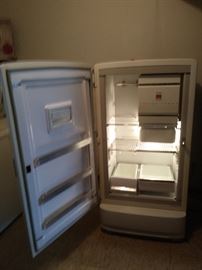 Vintage 50's Hotpoint refrigerator / Freezer - marked Chicago with the number 1 on the back - full working condition,