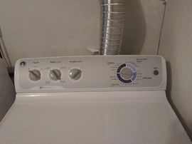  GE General Electric Washer & Gas dryer pair - like new condition,